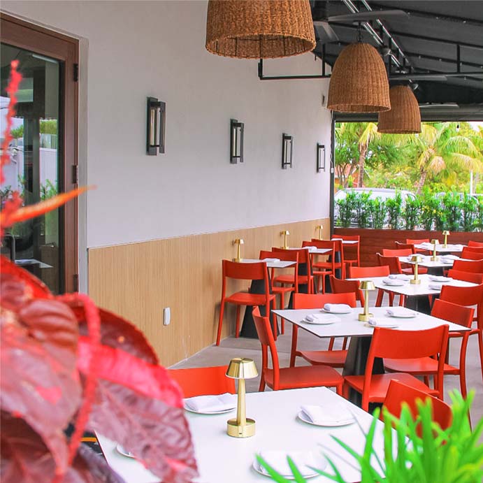 Exterior of Red Sea Restaurant in Oakland Park, Florida serving authentic Eritrean and Ethiopian cuisine.